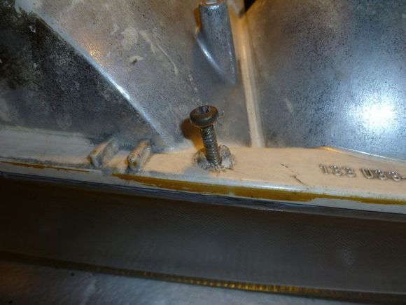 luckily one or two threads left so I could get the correct angle for repair
