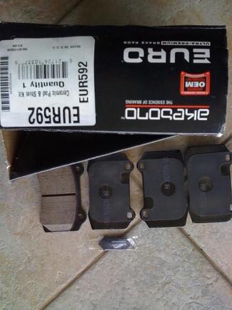 2009 5 11 (2) Akebono New Rear Pads