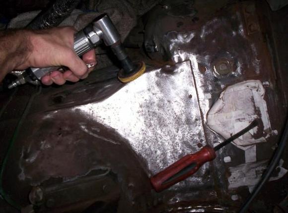 Getting rid of rust with a roloc abrasive bristle pad