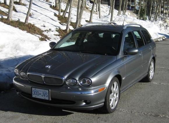Winter Jag:

2005 Estate, purchased August 2008 with 14,000 km on the odometer.