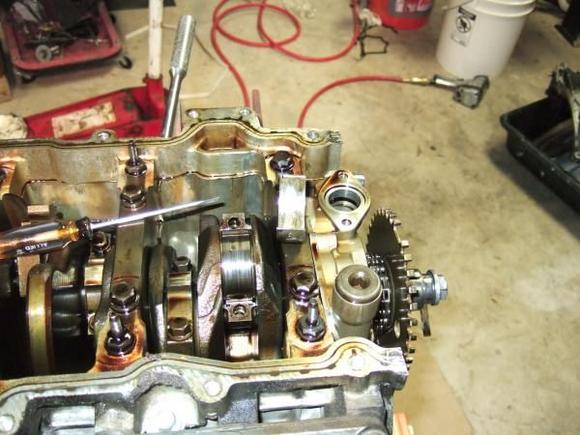 Inspection: Debris from spun bearing in rear of motor working it's destruction on the other bearings.