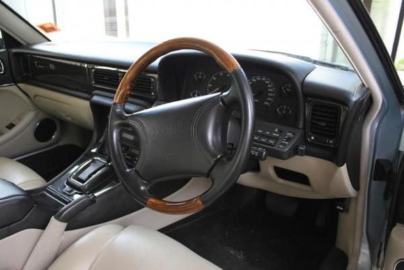 Oatmeal leather and dark-stained maple veneer