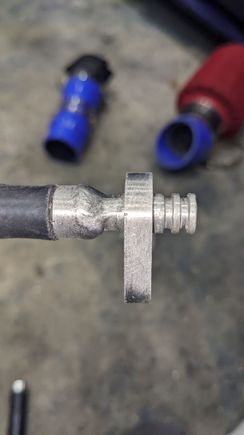 Liquid line fitting