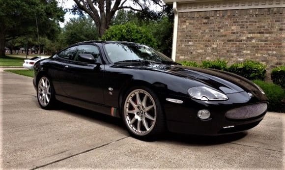 2005 XKR Coupe - with clear Front Marker and Repeater Lens on Ebony Body