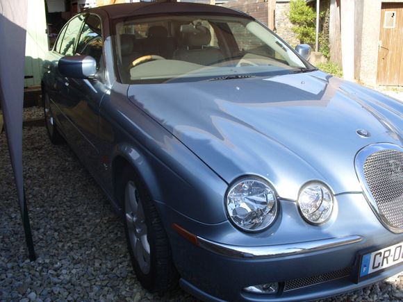 2001 Zircon blue