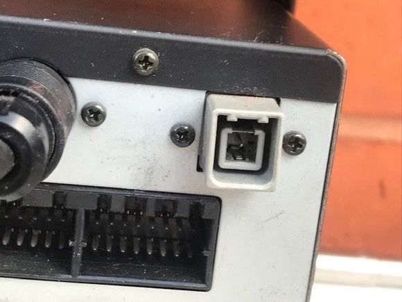 Multi-connector point on satnav that is empty.. Also empty Nav aerial connection point