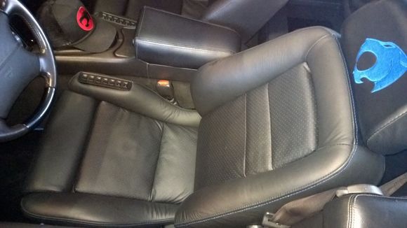 XKR Recaro Seat conversion.