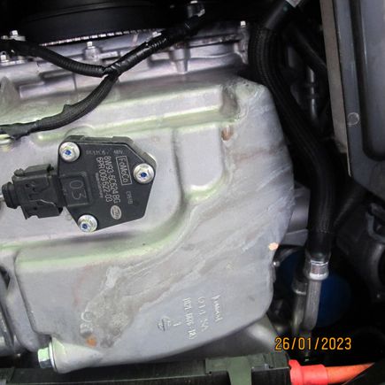 FoMoCo sump casting. Is this a Ford or Jag engine ?  You can see orange trace from coolant leak, been there well before last service I bet.