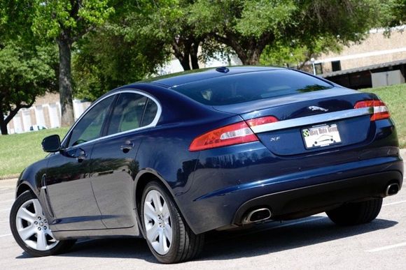 2011 XF