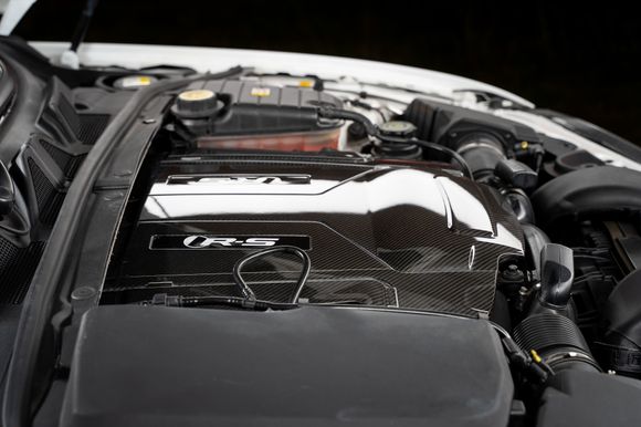 The optional carbon fibre enginer cover