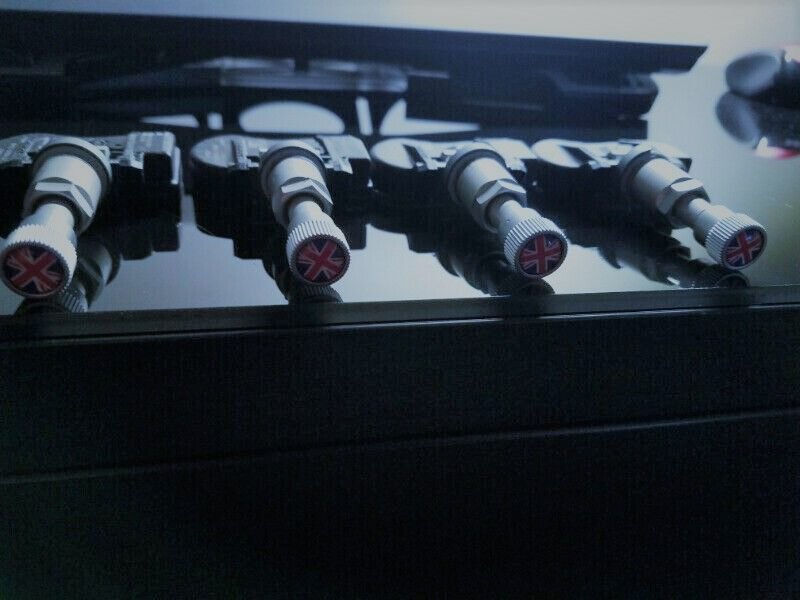 Wheels and Tires/Axles - Jaguar TPMS Tire Pressure Monitoring Sensors (C2D47173) - Canada Listing - New - Toronto, ON M4Y1R5, Canada