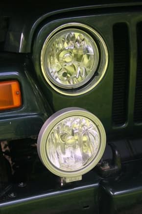 Hella Rally 3000 Compact and clear glas headlights (100/145 W) finally I got rid of the useless sealed beam