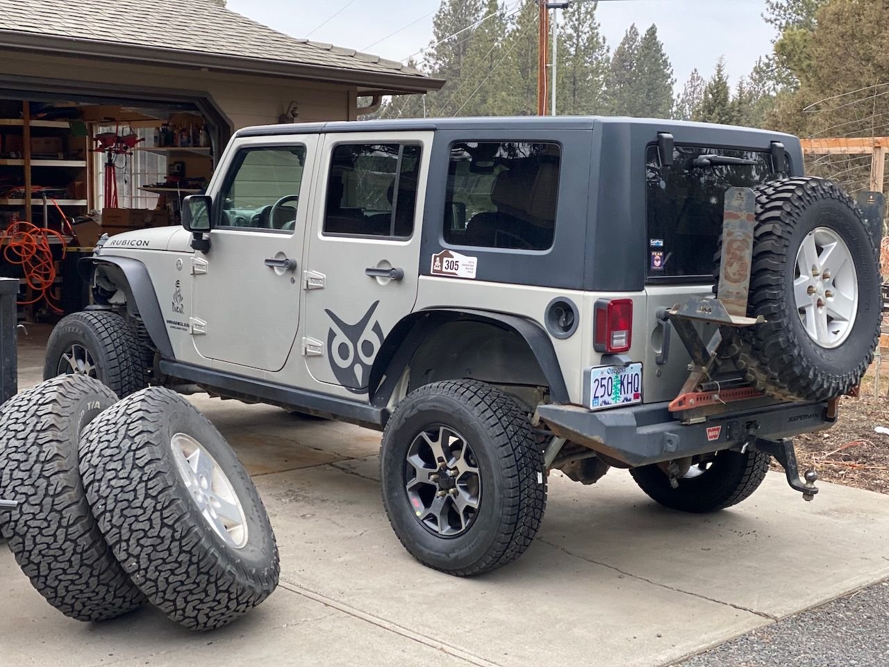 Safe to take Blizzak snow tires down to low pressure?