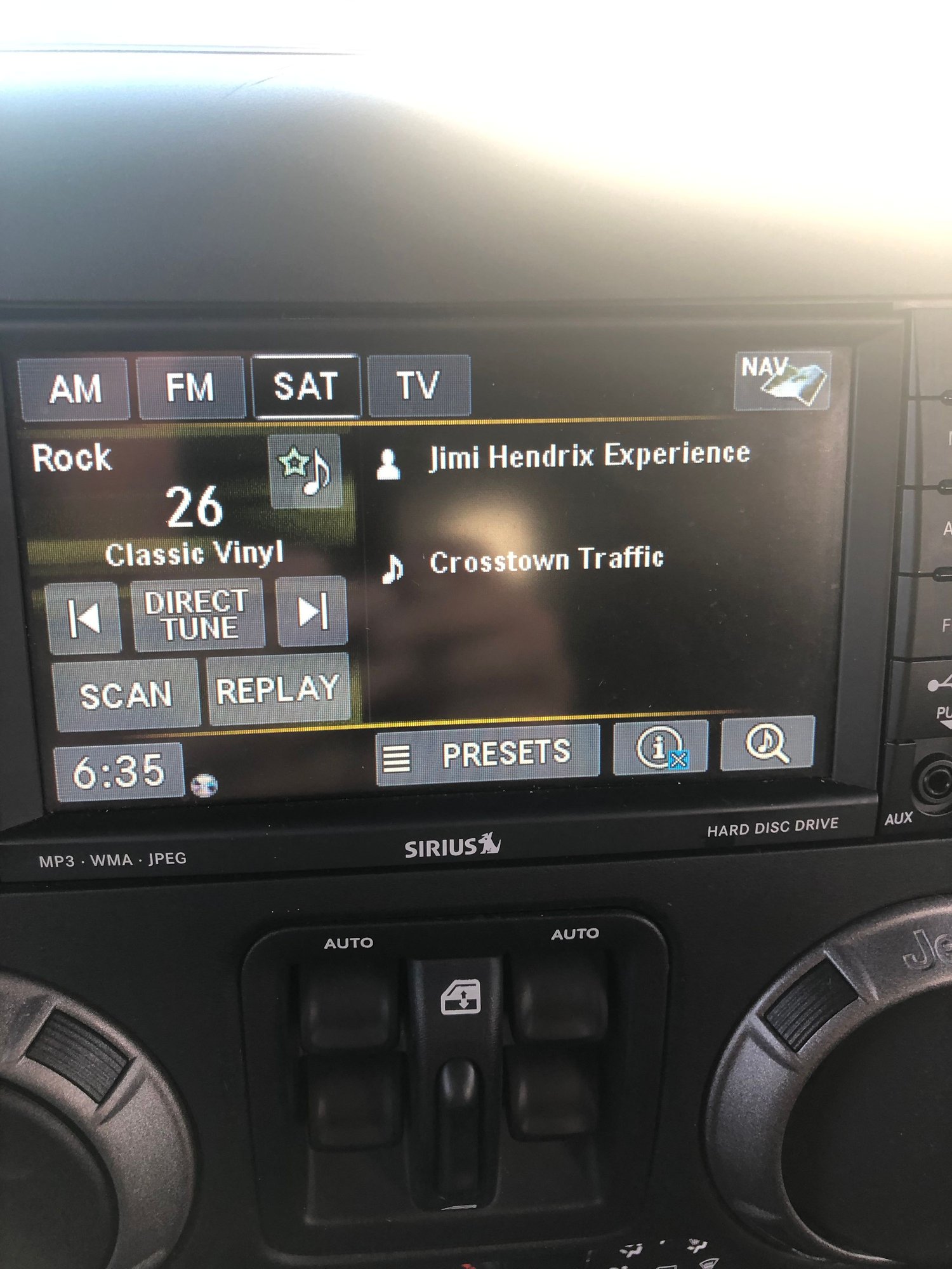 Uconnect RHB 430N Garmin Navigation, Sirius, Bluetooth Radio JKForum