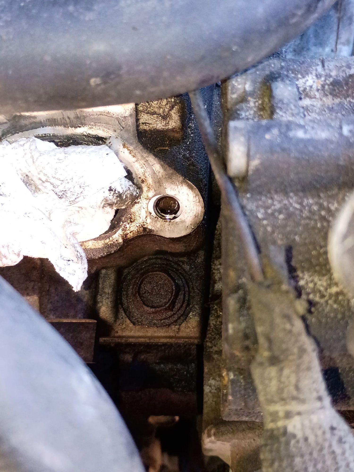 sheared off exhaust manifold bolt