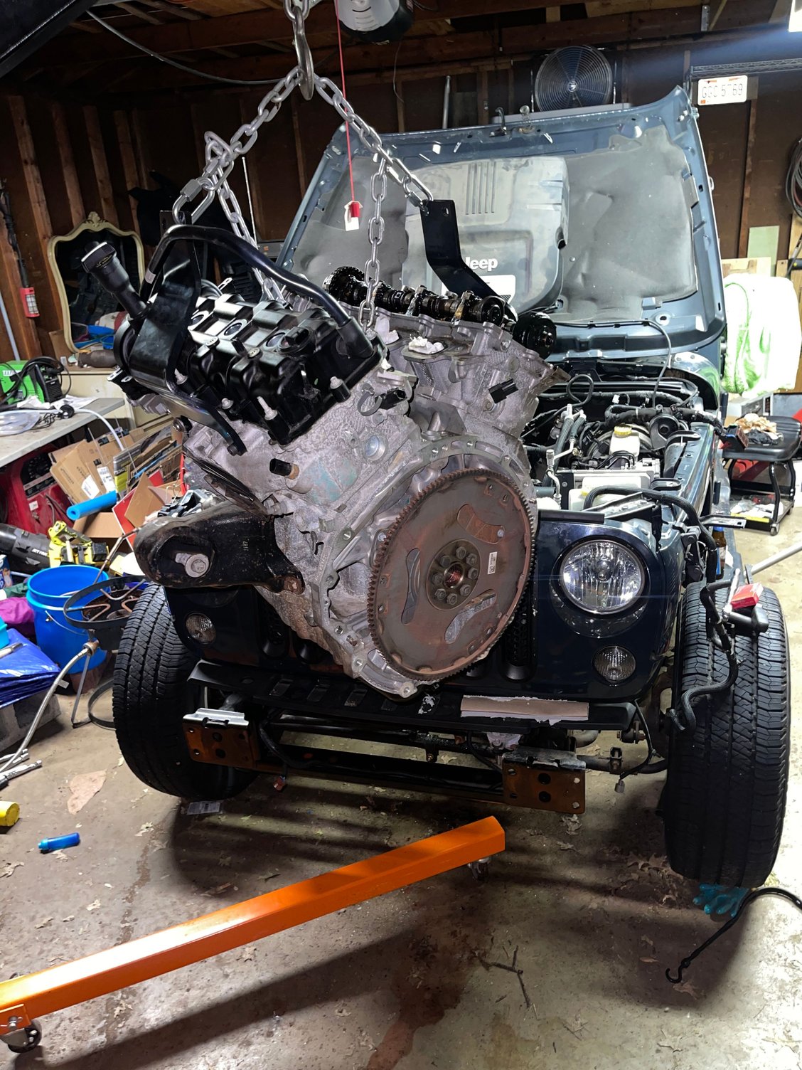 Penstar 3.6 lower exhaust manifold bolt access issue Page 2 JK