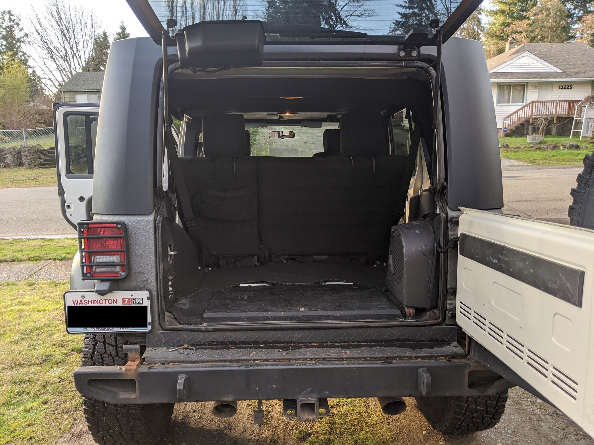 2008 Jeep Wrangler - 2008 Jeep Wrangler Unlimited Rubicon $18,500 OBO - Used - VIN 1J4GA69148L531572 - 174,271 Miles - 6 cyl - 4WD - Automatic - SUV - Gray - Burien, WA 98146, United States