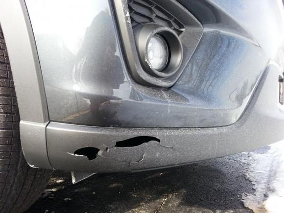 Does anybody has an idea how this could happened, since I did not hit the car nowhere?
