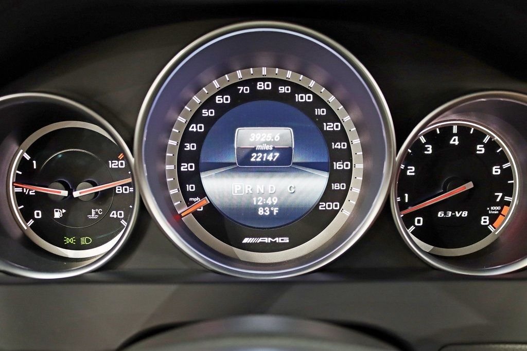 2014 Mercedes-Benz C63 AMG - C63 AMG Sedan For Sale, Ideal Spec and High MSRP - Used - VIN WDDGF7HB2EA950847 - 22,147 Miles - 8 cyl - 2WD - Automatic - Sedan - Silver - Westmont, IL 60559, United States