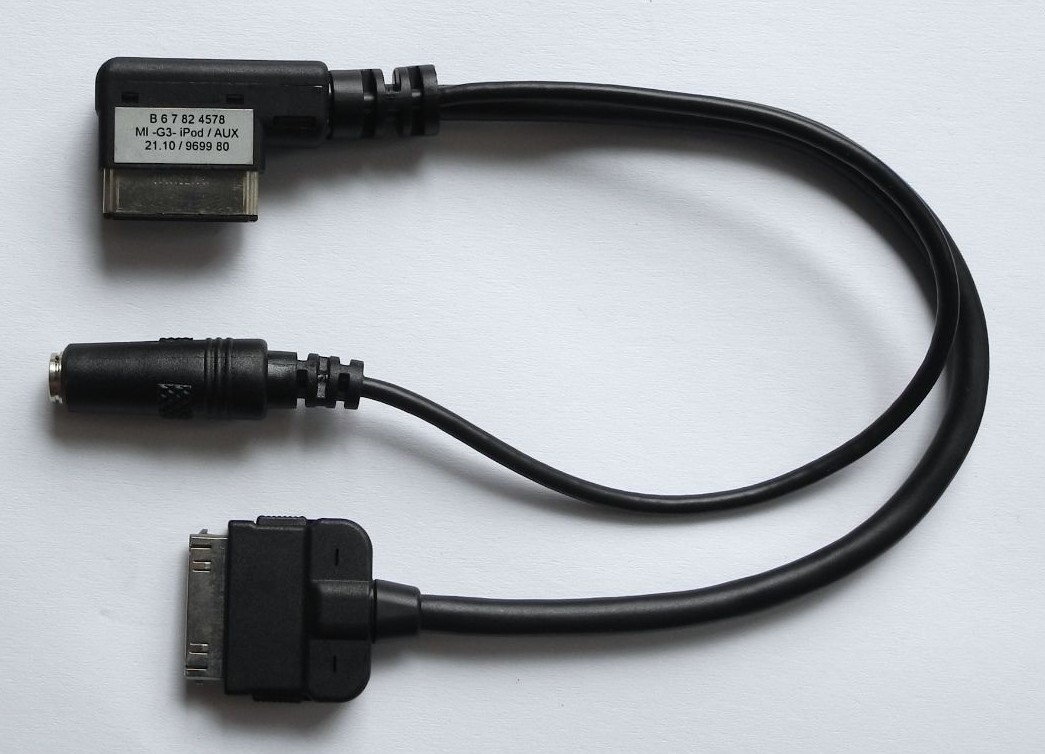 Genuine Mercedes-Benz MI iPod/AUX Connecting Adapter Cable