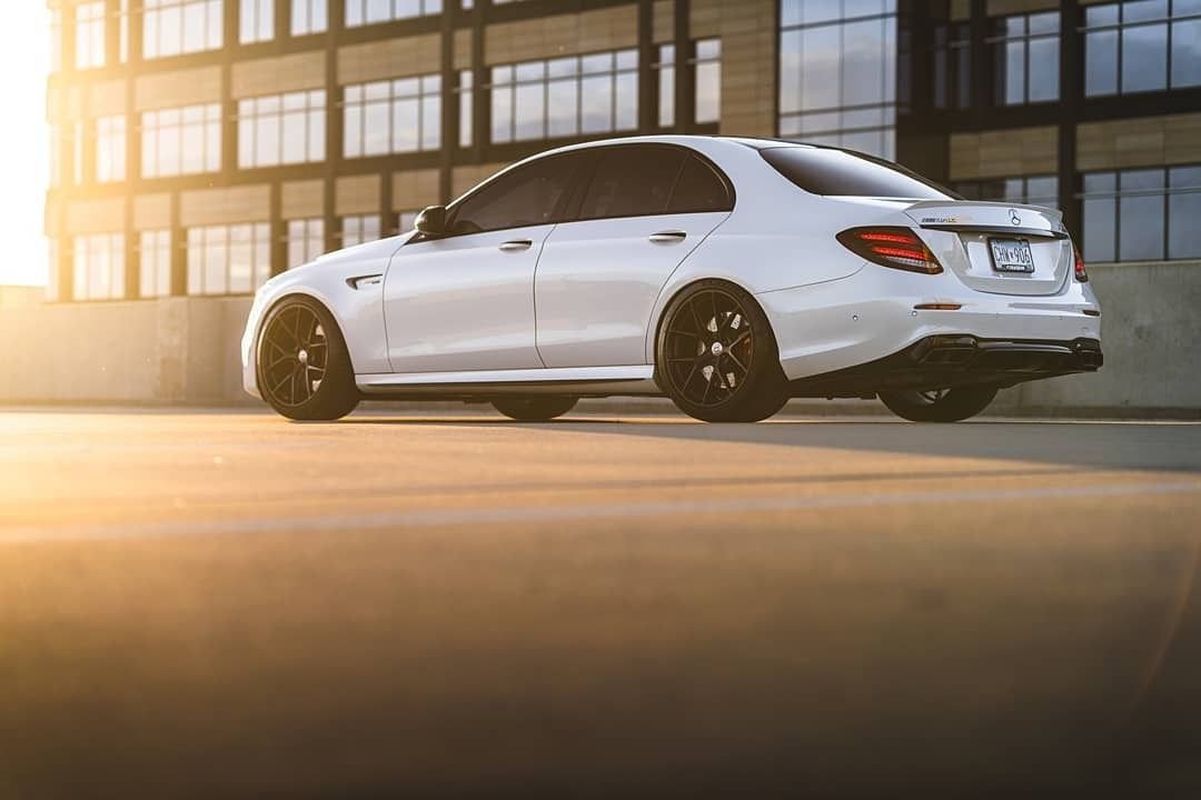 2018 Mercedes-Benz E63 AMG S - 2018 Mercedes AMG E63 S (many upgrades) - Used - VIN WDDZF8KBXJA387595 - 28,000 Miles - 8 cyl - 4WD - Automatic - Sedan - White - Minneapolis, MN 55402, United States