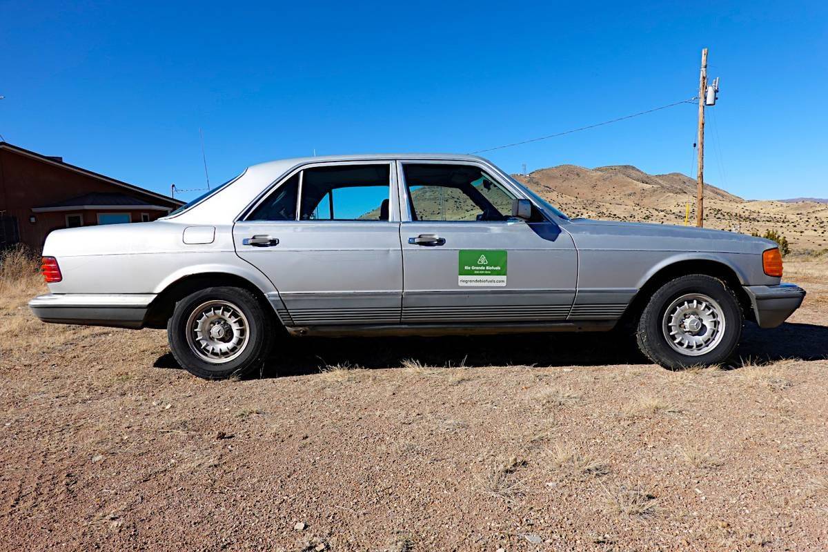 1983 Mercedes-Benz 300SD - 1983 Mercedes 300SD for sale in Magdalena, NM - Used - VIN WDBCB20A4DB034799 - 313,459 Miles - 5 cyl - 2WD - Automatic - Sedan - Silver - Magdalena, NM 87825, United States