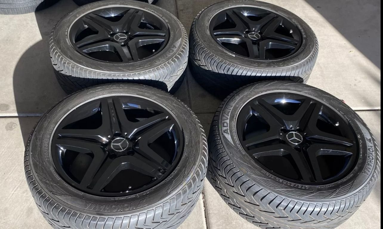 Wheels and Tires/Axles - Genuine 20" Mercedes G-Class G63 G65 W463 Wheels Staggered 20x9.5 w TPMS OE Tire - Used - 2002 to 2018 Mercedes-Benz G-Class - Scottsdale, AZ 85255, United States