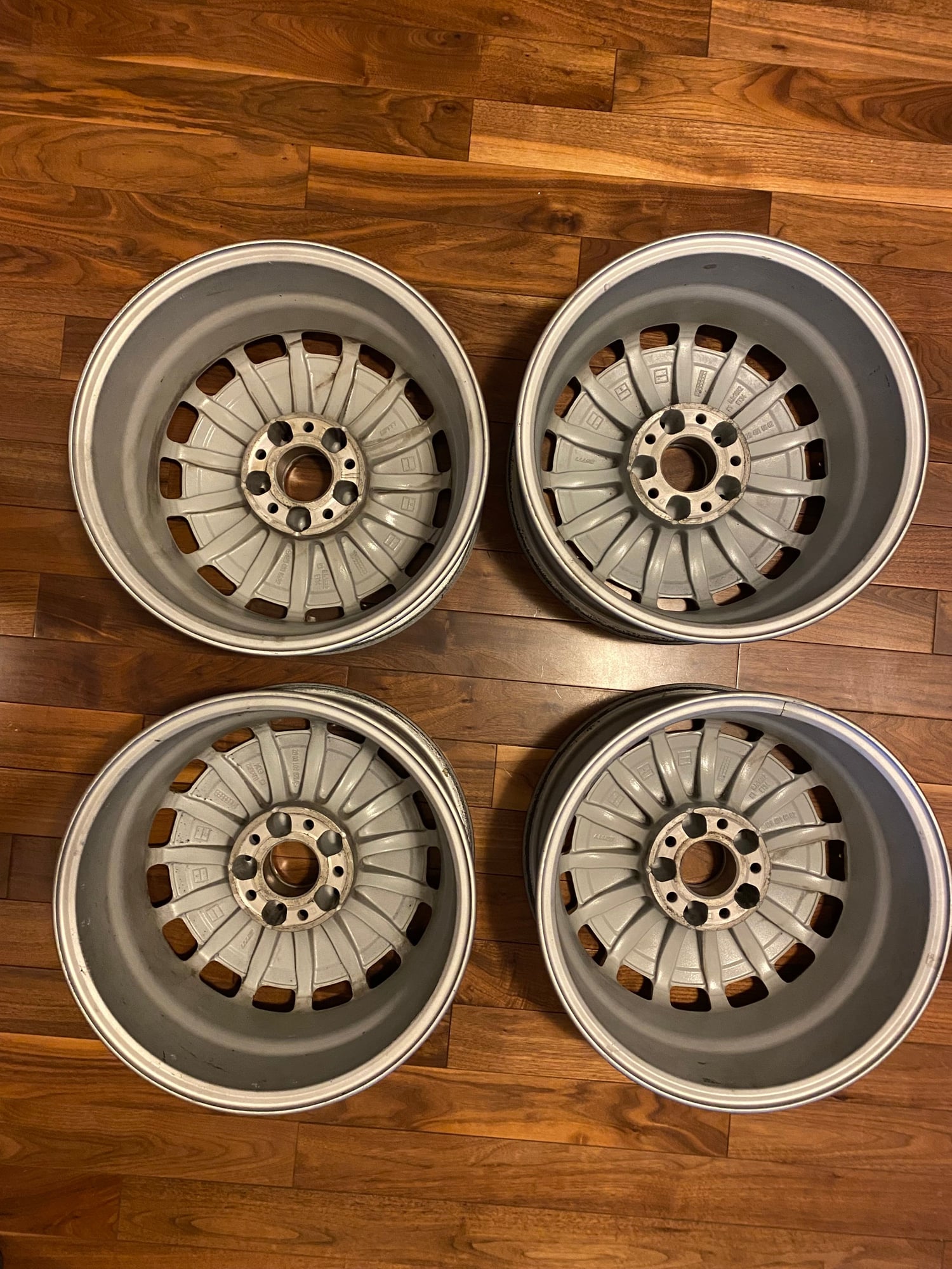 Wheels and Tires/Axles - A set of four (4) rims - Used - 1989 to 2001 Mercedes-Benz 500SL - Calgary, AB T3H5Z1, Canada