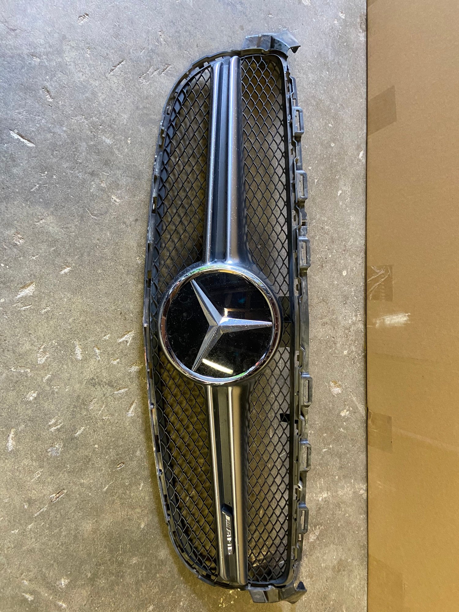 Exterior Body Parts - W205 C63 AMG S Sedan Front Grille w/ Star - Used - 2015 to 2020 Mercedes-Benz C63 AMG S - Kirkland, WA 98034, United States