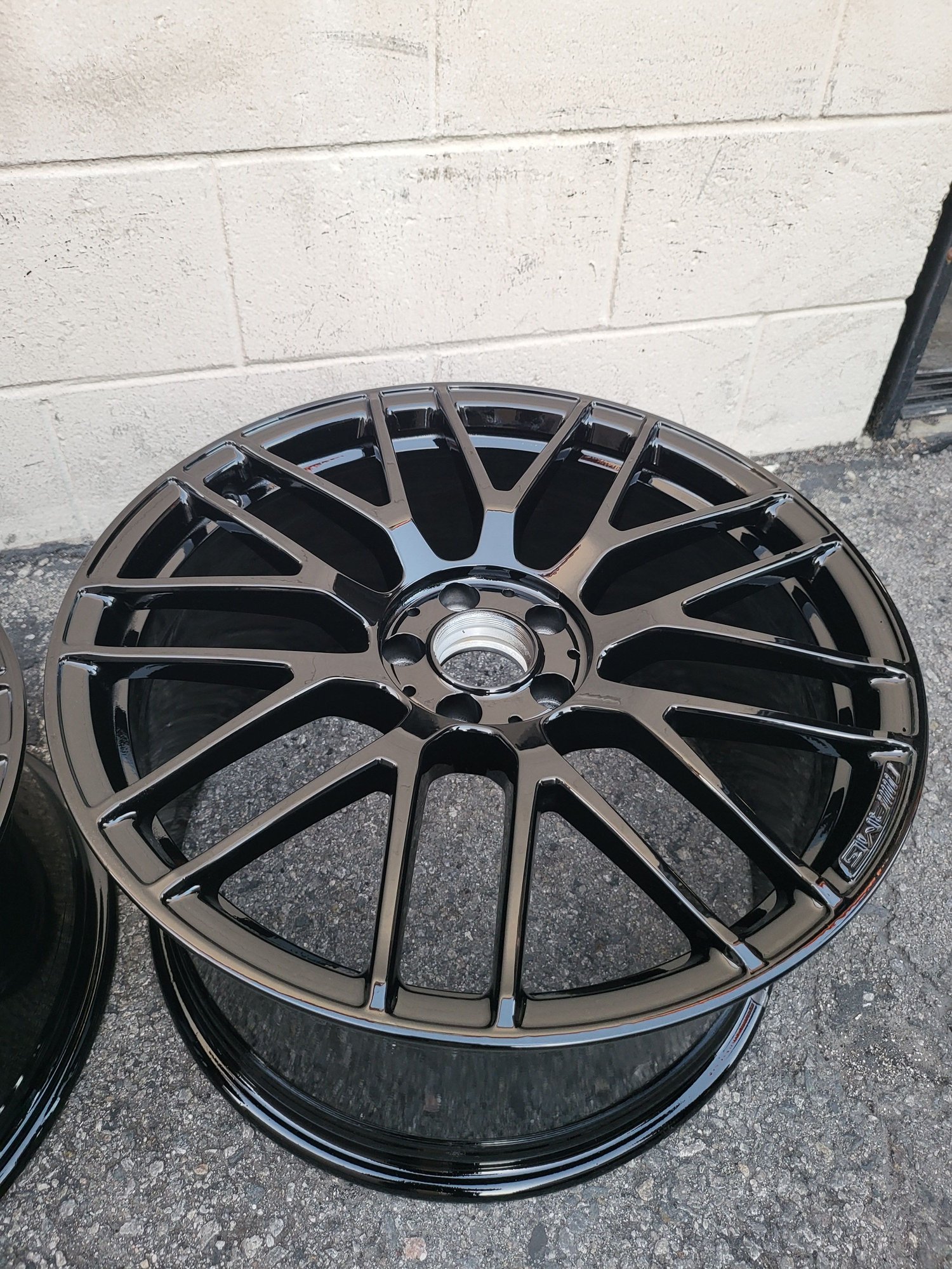 Wheels and Tires/Axles - AMG GTS Cross-spoke wheels - Gloss Black - Used - 2017 to 2021 Mercedes-Benz AMG GT - Los Angeles, CA 91406, United States