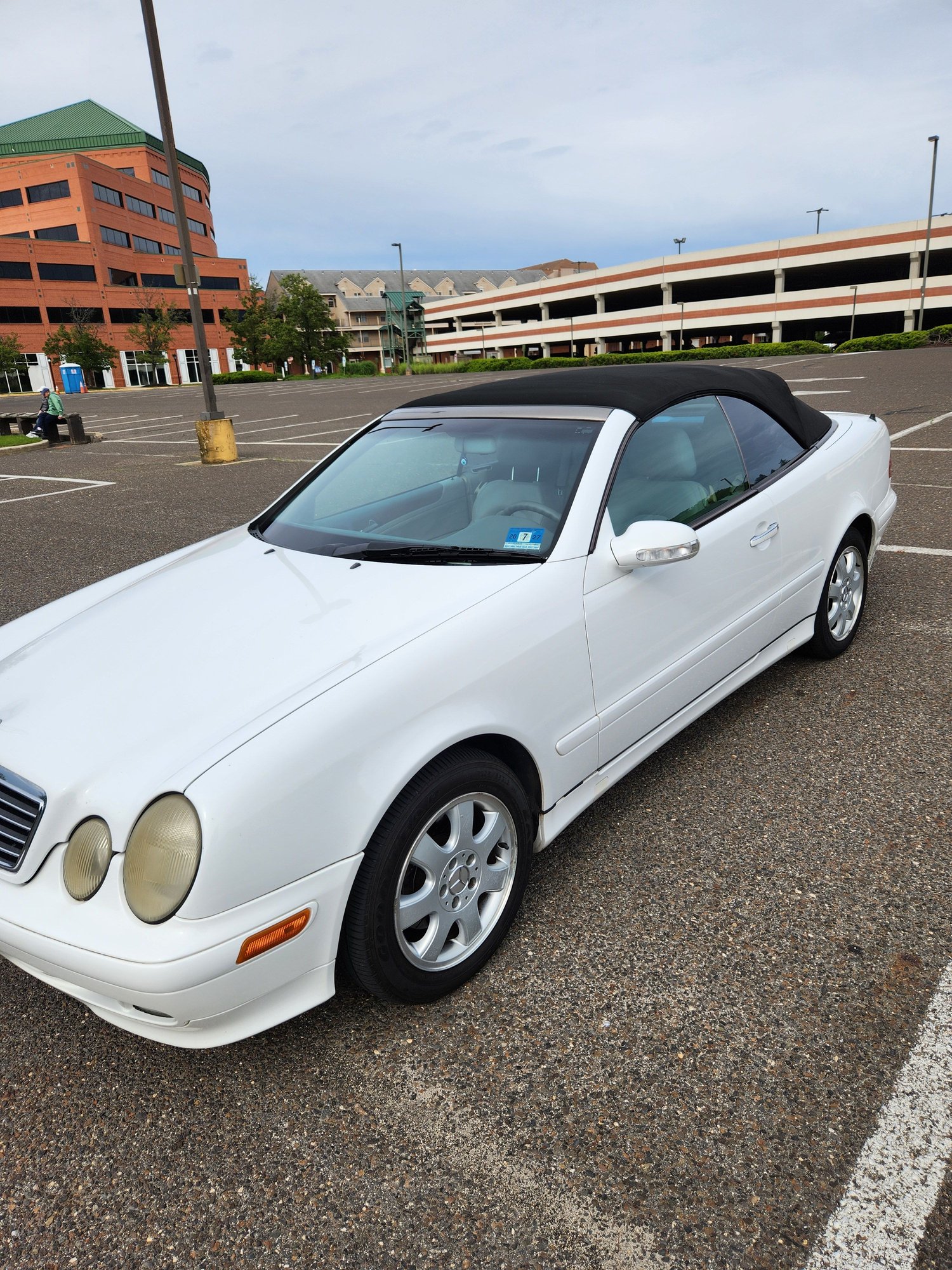 2001 Mercedes-Benz CLK320 - CLK320 W208 Cabriolet Well kept real treasure - Used - VIN WDBLK65G61T062520 - 103,000 Miles - 6 cyl - 2WD - Convertible - White - Voorhees, NJ 08043, United States