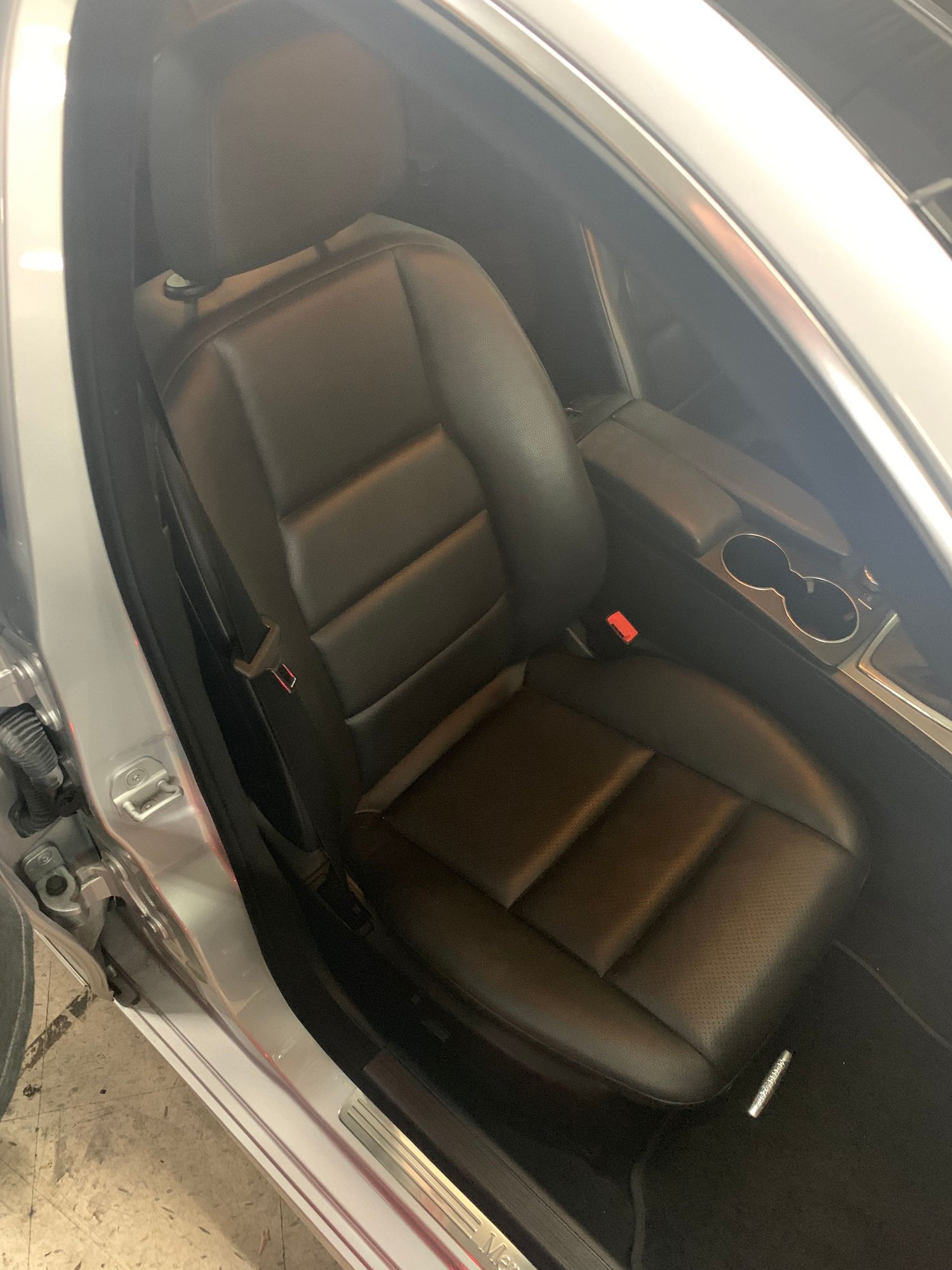 2013 Mercedes-Benz C250 - 2013 C250 W204 w/AMG package - Used - VIN WDDGF4HB5DR243143 - 86,100 Miles - 4 cyl - 2WD - Automatic - Sedan - Silver - Los Angeles, CA 90013, United States