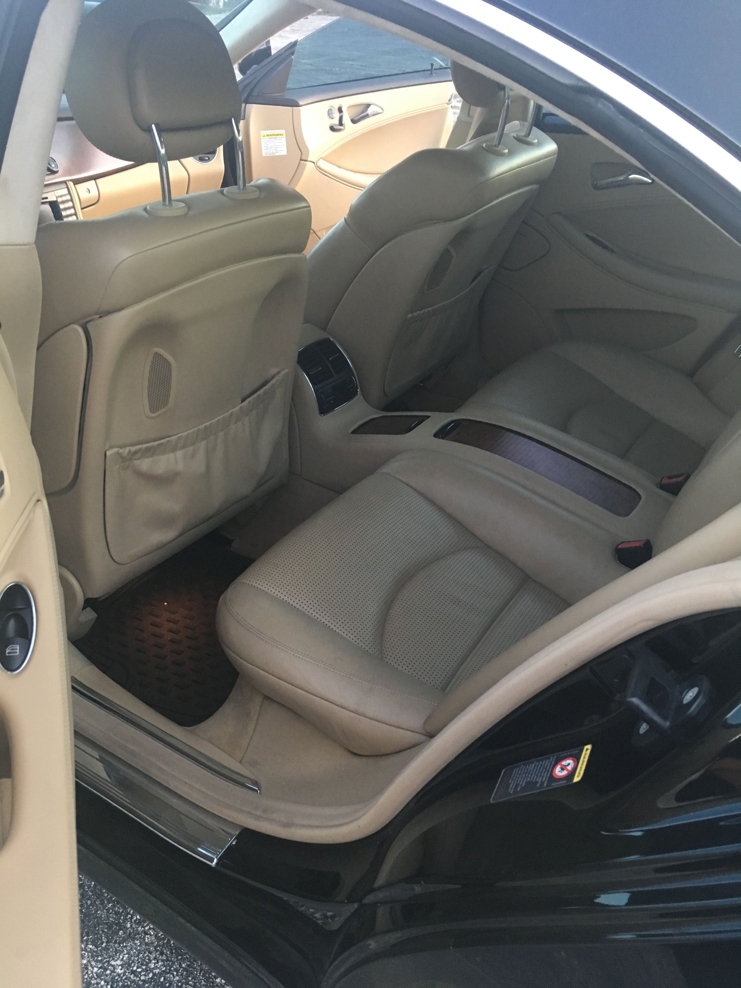 2006 Mercedes-Benz CLS55 AMG - 2006 CLS55 AMG - Used - VIN WDDJ76X56A022158 - 154,000 Miles - 8 cyl - 2WD - Automatic - Coupe - Black - Chicago, IL 60561, United States