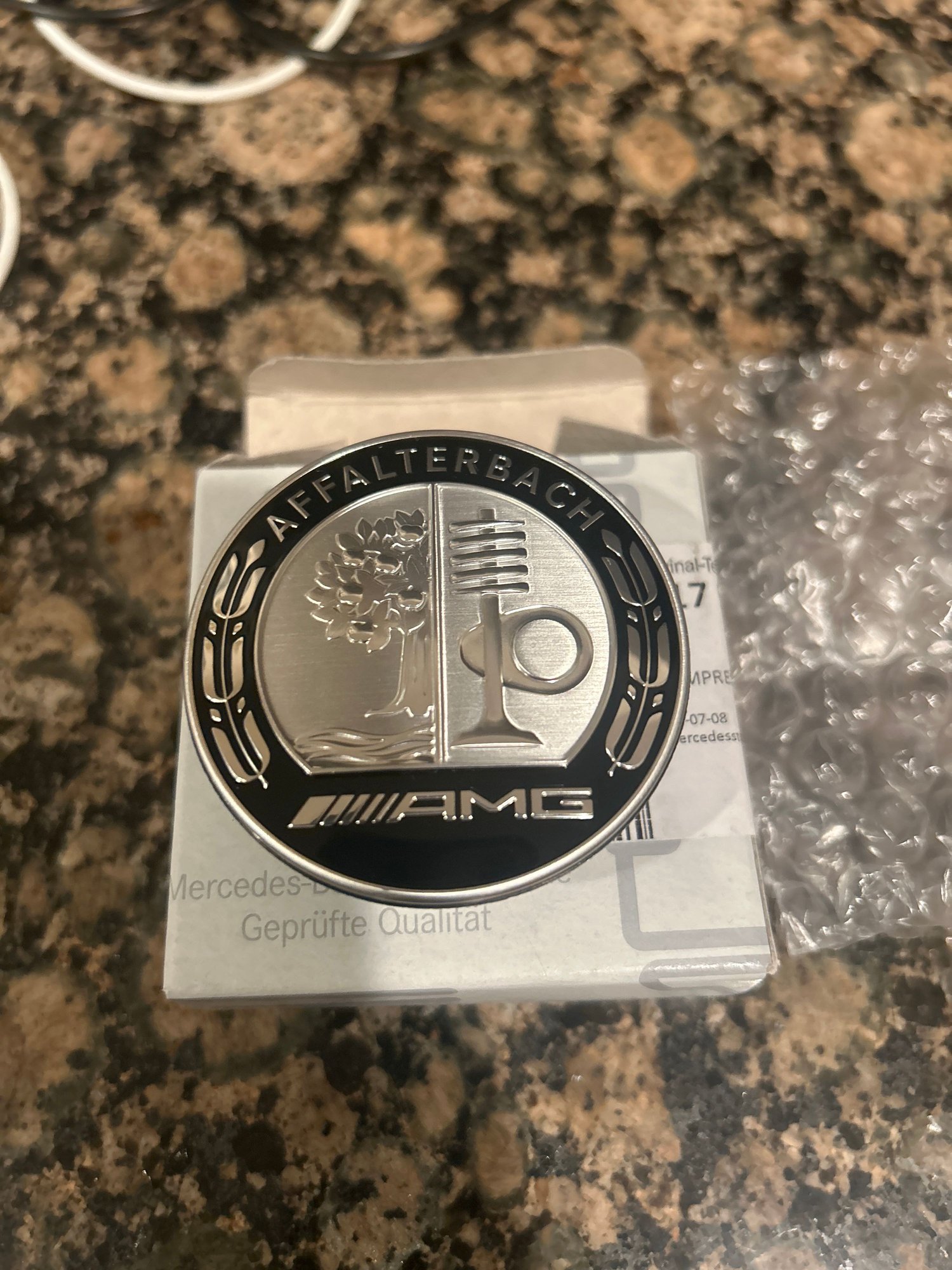 Exterior Body Parts - W205 updated hood emblem - Used - 2020 to 2023 Mercedes-Benz C63 AMG S - Irvine, CA 92602, United States