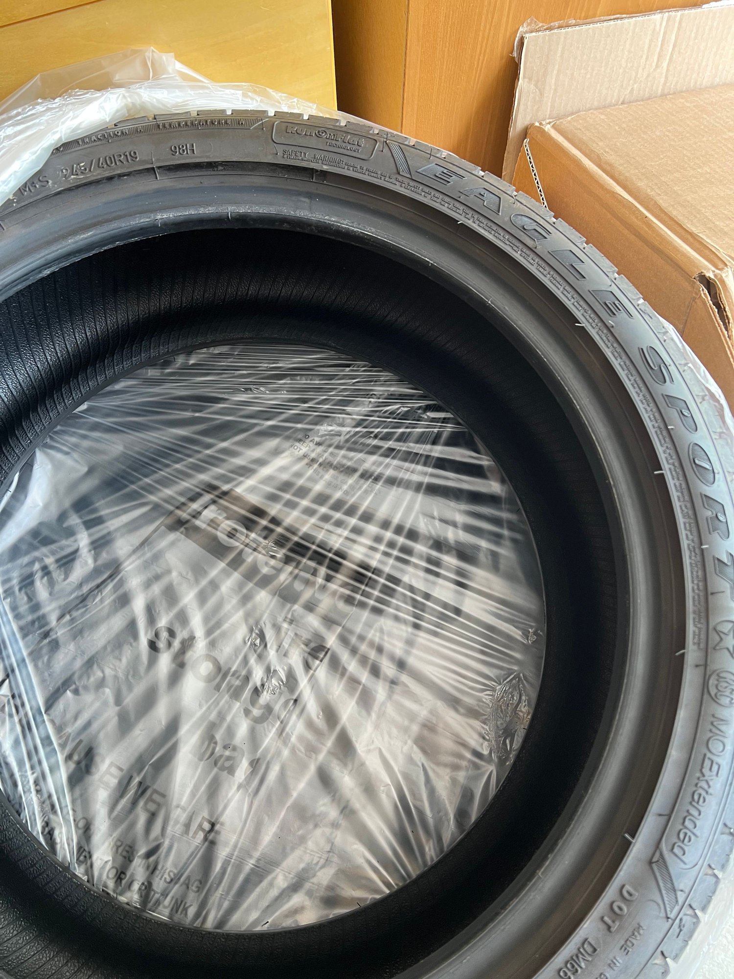 Wheels and Tires/Axles - For Sale: Set of Genuine OEM 19" E-Class Luxury Package Wheels (NJ / NY) - Used - 2018 to 2022 Mercedes-Benz E-Class - East Brunswick, NJ 08816, United States