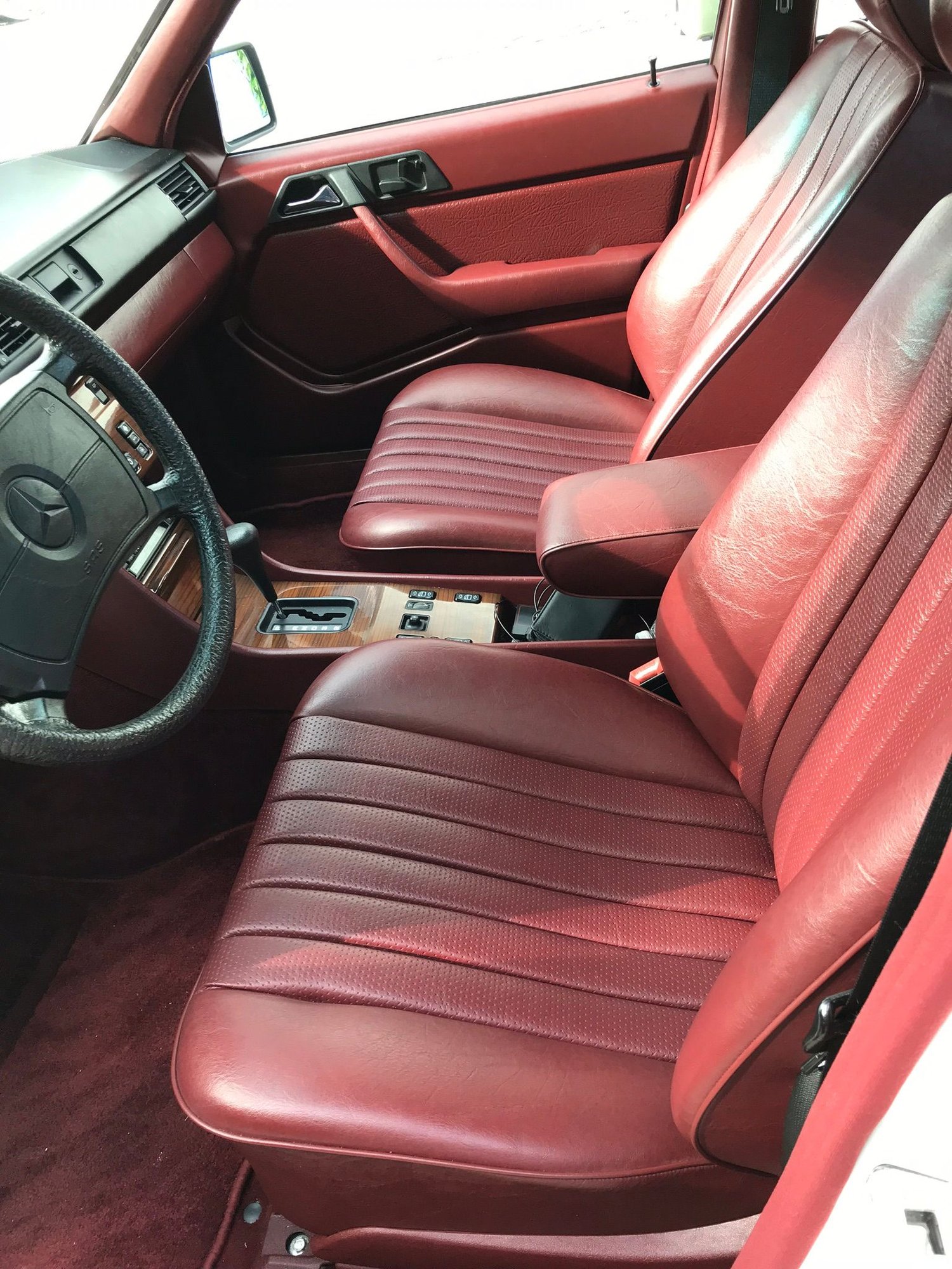 1987 Mercedes-Benz 300E - Super Clean 1987 300e 63.5k miles - Used - VIN WDBEA30D0HA50928 - 63,500 Miles - 6 cyl - 2WD - Automatic - Sedan - White - Stuart, FL 34994, United States