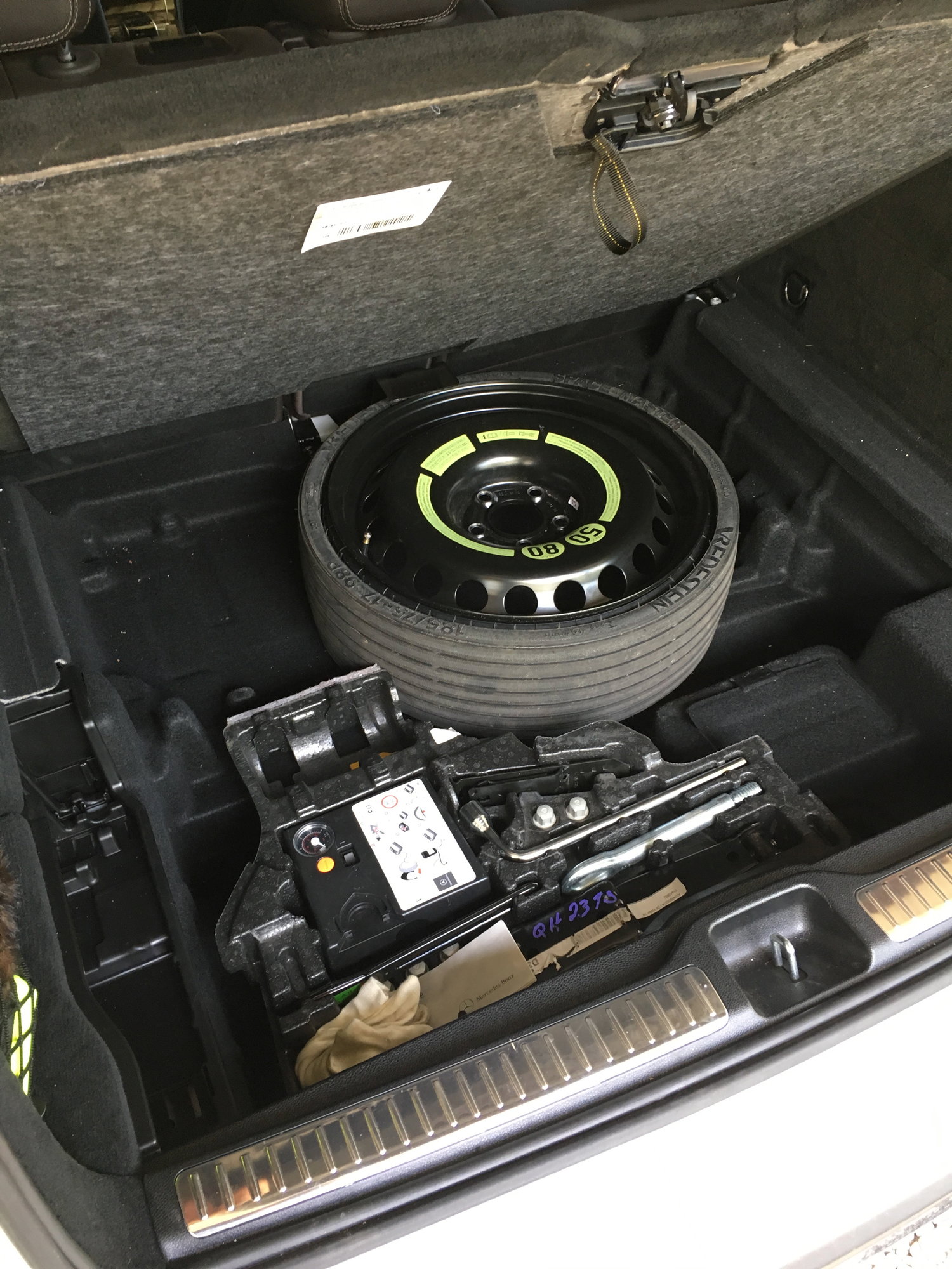 2019 Mercedes Benz Glc 300 Spare Tire Kit