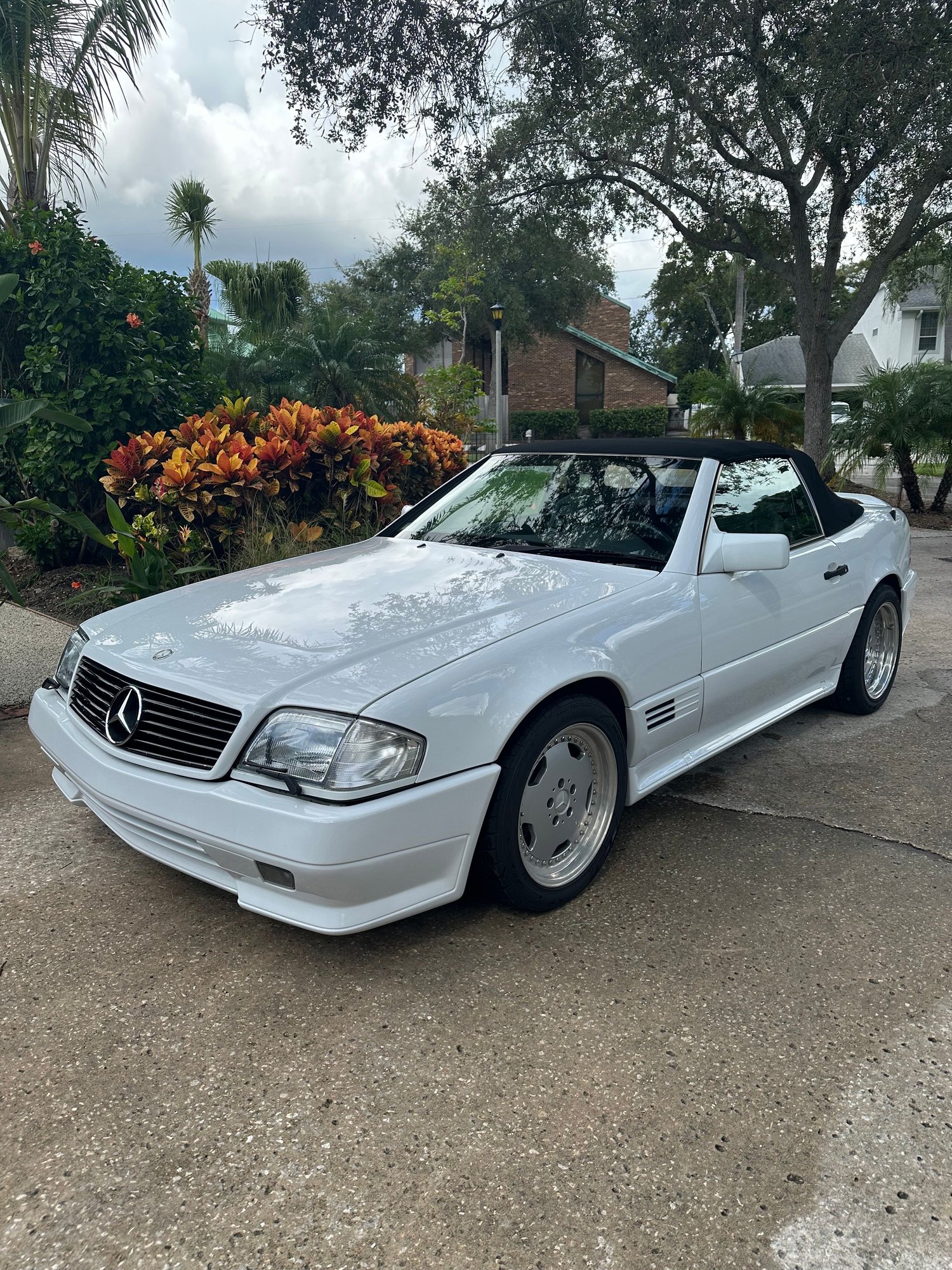 1991 Mercedes-Benz 500SL - 1991 MERCEDES BENZ SL500 OEM AMG KIT + AERO 3 III RARE CLASSIC 500 SL R129 - Used - VIN WDBFA66E0MF029948 - 113,200 Miles - 8 cyl - 2WD - Automatic - Convertible - White - Largo, FL 33777, United States