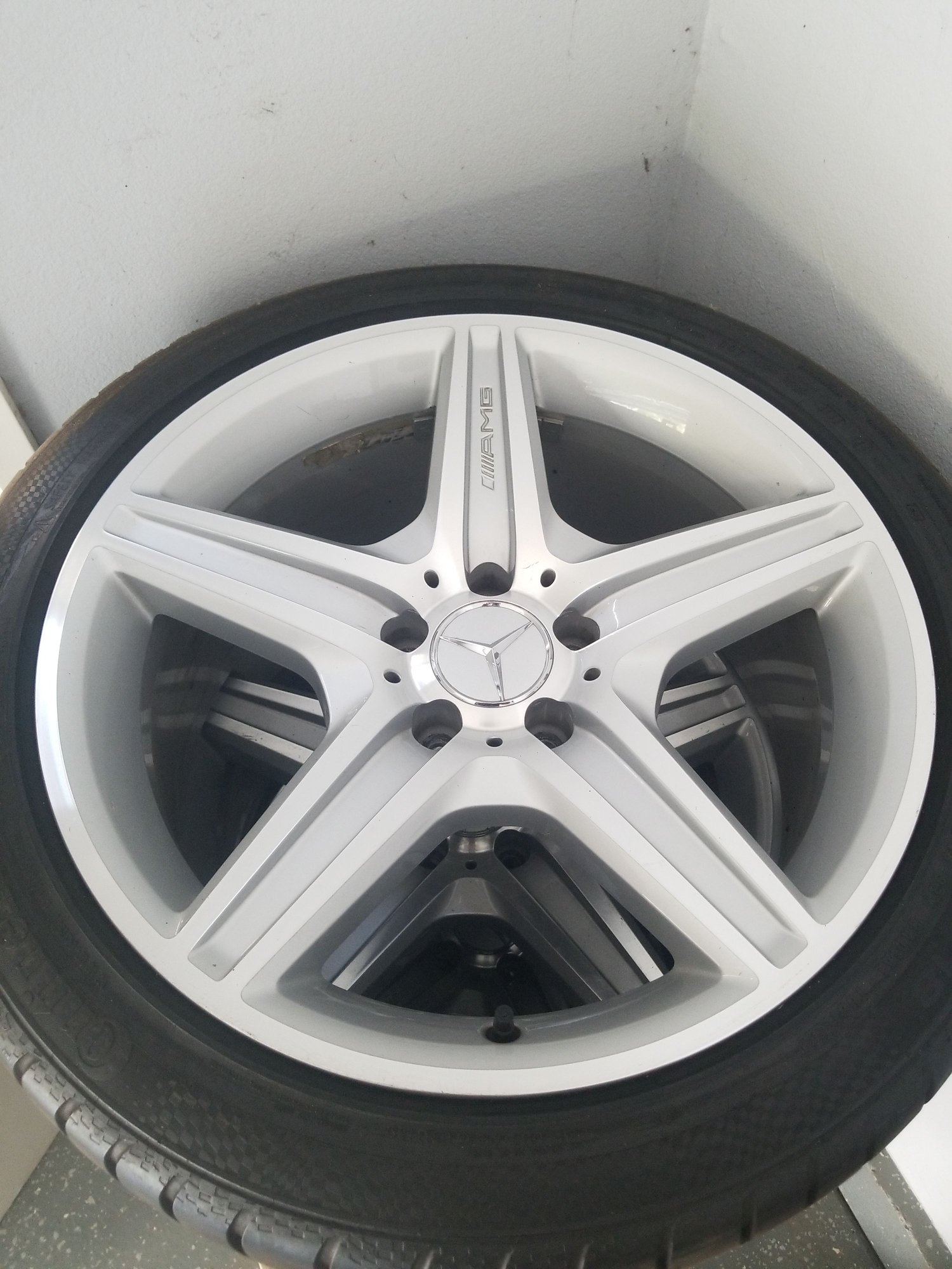 Wheels and Tires/Axles - 18 AMG WHEELS W TIRES/ STAGGERED - Used - Mira Loma, CA 91752, United States