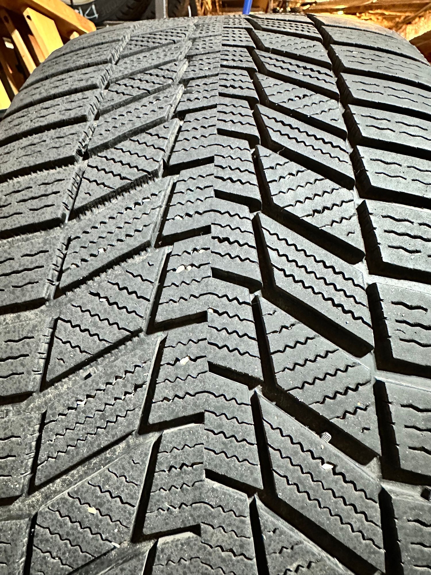 Wheels and Tires/Axles - GL / GLS Rims and Winter Tires (GLS 450, GL 450, GL 350) - Used - 2013 to 2025 Mercedes-Benz GLS450 - Tynsgboro, MA 01854, United States