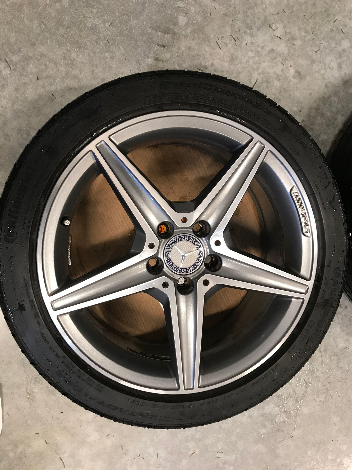 Wheels and Tires/Axles - AMG 18" Wheels w/ Continental Runflat Tires - Used - Victoria, BC V9C0A4, Canada