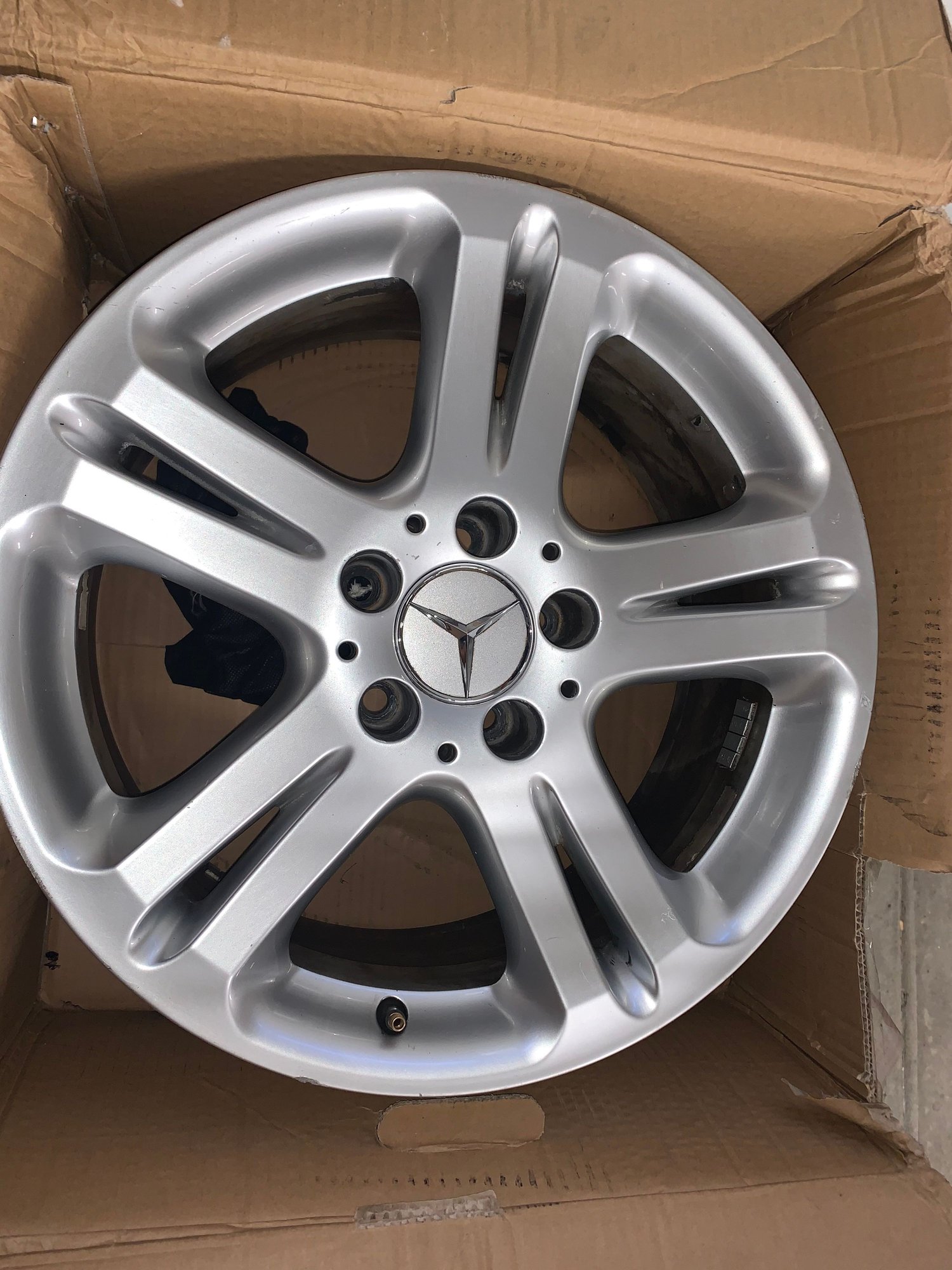 Wheels and Tires/Axles - Mercedes Benz Wheel Set - 18.5" - Used - 2006 Mercedes-Benz E350 - Lincoln, CA 95648, United States