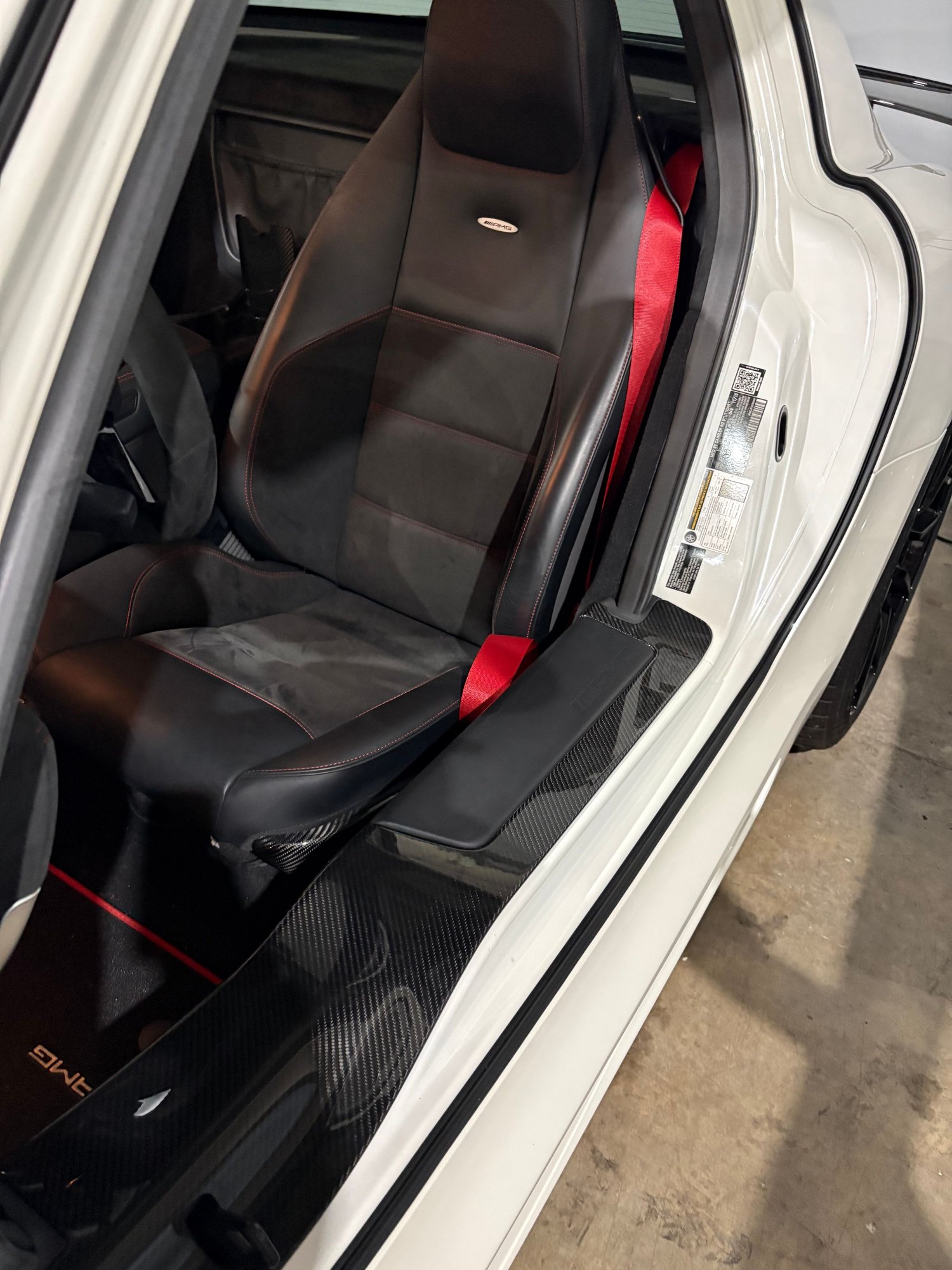 2014 Mercedes-Benz SLS AMG - SLS BLACK SERIES in designo Mystic White with 3655 miles - Used - VIN wddrj7ha6ea010789 - 3,655 Miles - 8 cyl - 2WD - Automatic - Coupe - White - Miami, FL 33143, United States