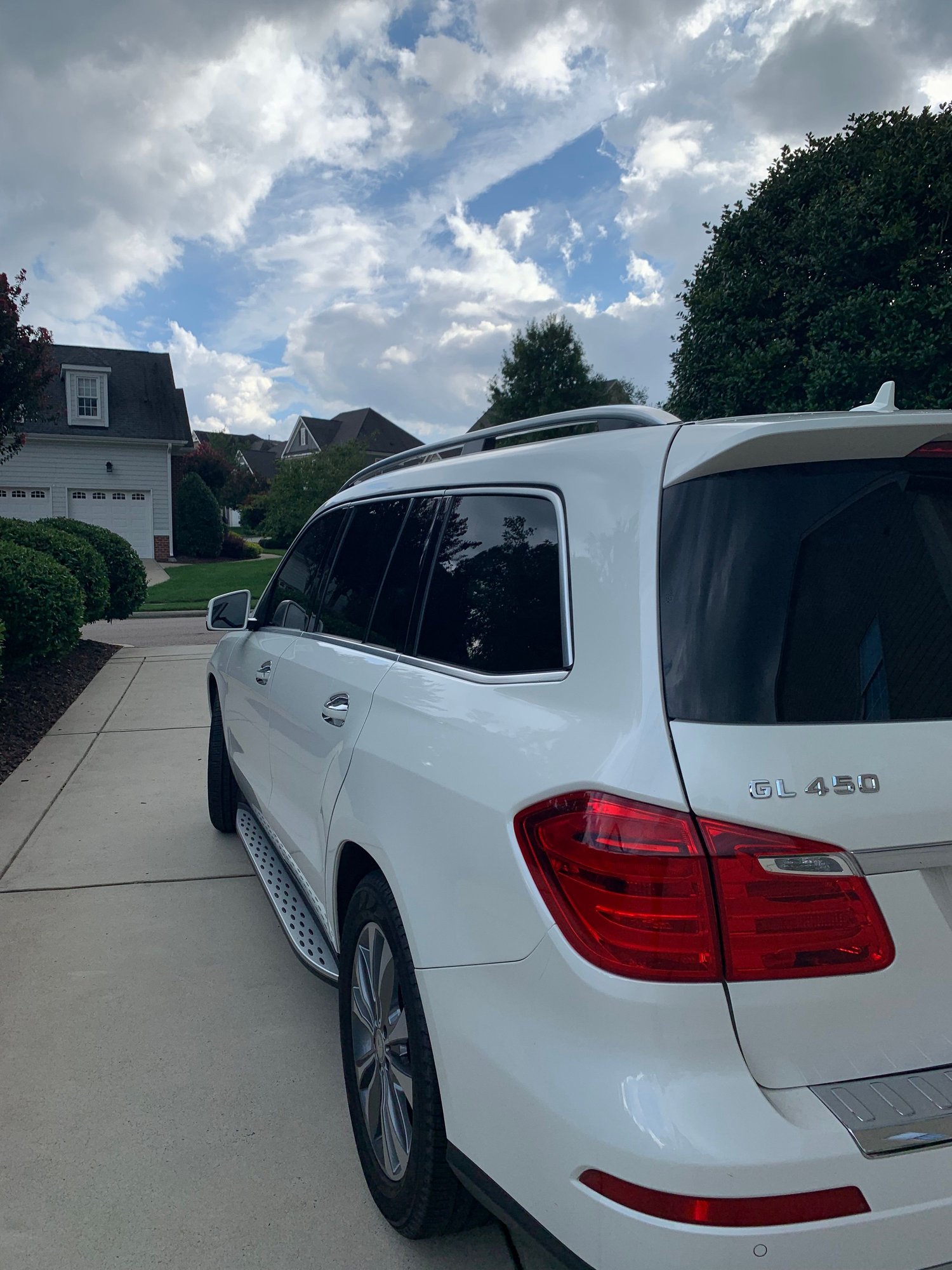 2015 Mercedes-Benz GL450 - CERTIFIED 2015 Mercedes-Benz GL450 (Highly-optioned!) - Used - VIN 4JGDF6EEXFA524858 - 57,200 Miles - 6 cyl - AWD - Automatic - SUV - White - Cary, NC 27519, United States
