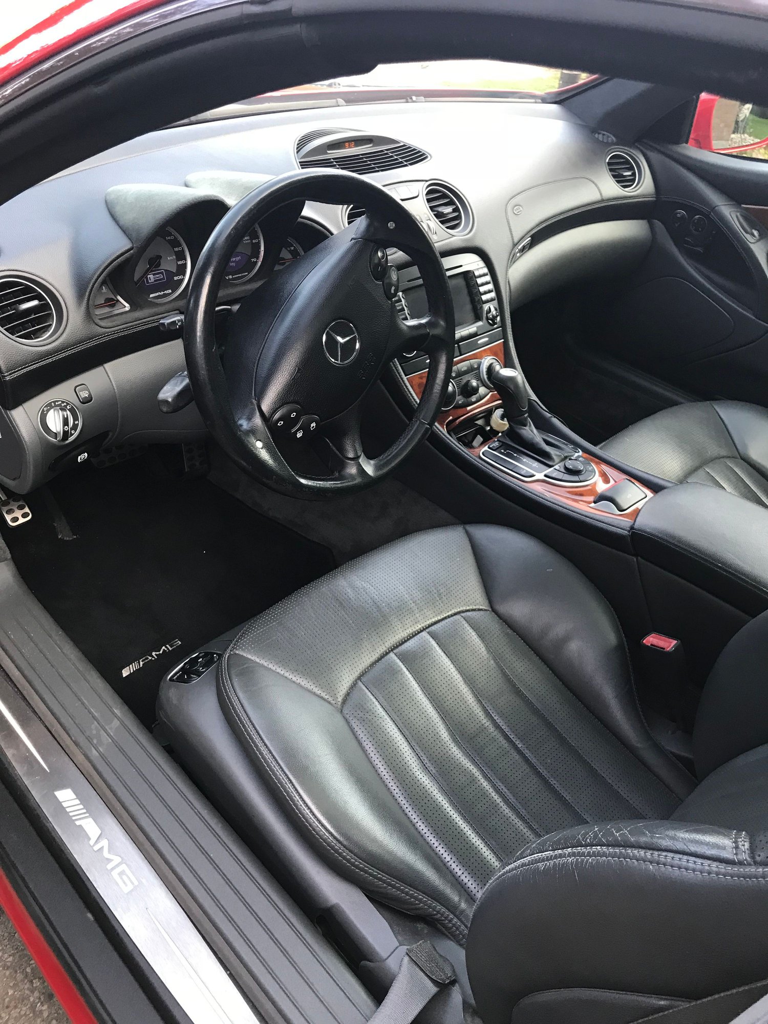 2005 Mercedes-Benz SL55 AMG - 2005 SL55 AMG - Used - VIN wdbsk74f45f089830 - 8 cyl - 2WD - Automatic - Convertible - Red - Norwich, ON N0J1P0, Canada