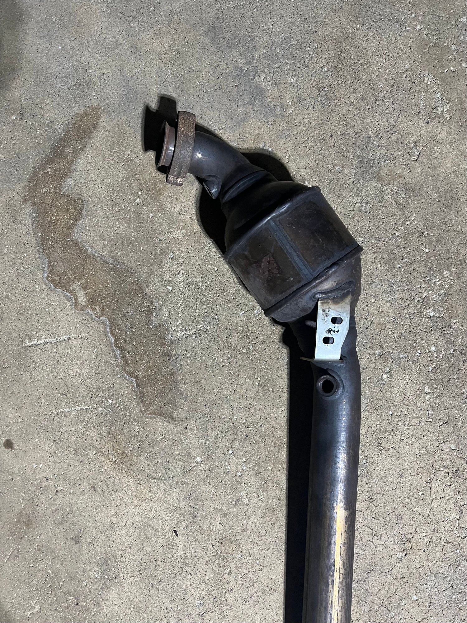 Engine - Exhaust - C63 (M156) primary catalytic converters - Used - 2008 to 2015 Mercedes-Benz C63 AMG - Chicago, IL 60604, United States
