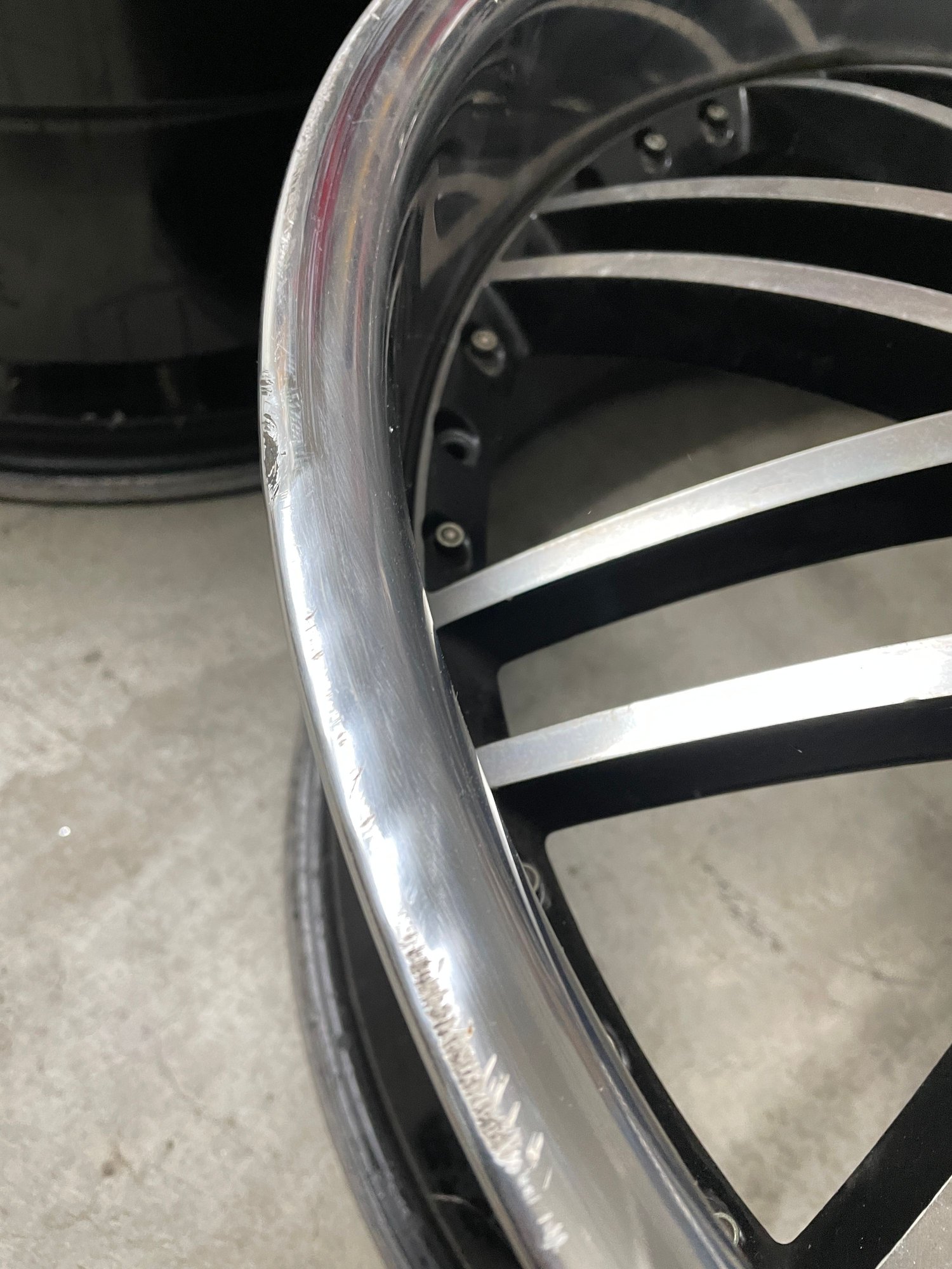 Wheels and Tires/Axles - FS: 22" Royal GT Germany SUV wheels - Used - 0  All Models - Thousand Oaks, CA 91362, United States