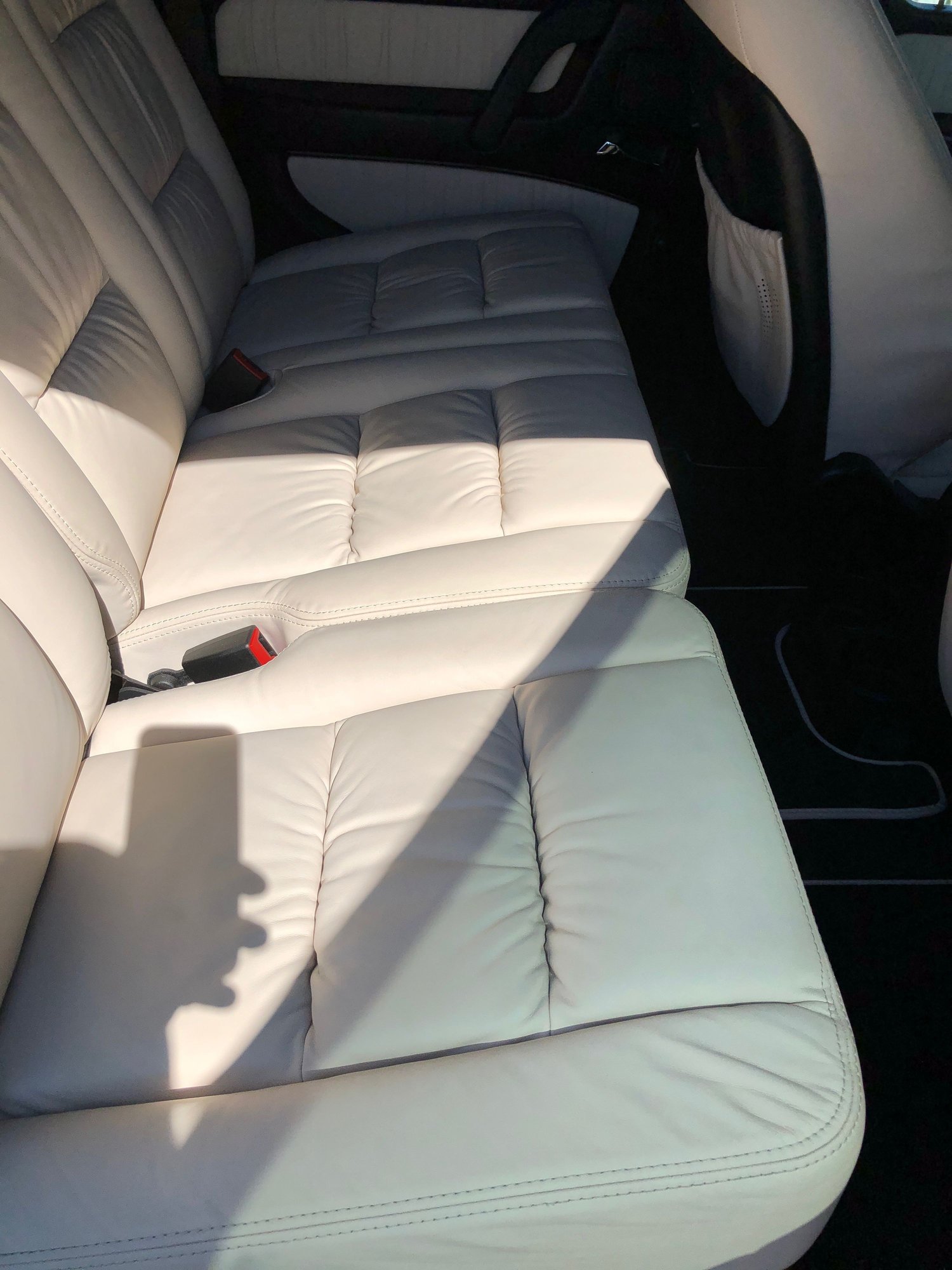 2009 Mercedes-Benz G55 AMG - 2009 Mercedes G55 AMG - G Wagon - Used - VIN WDCYR71E39X179421 - 49,800 Miles - 8 cyl - 4WD - Automatic - SUV - White - Pelham, NH 03076, United States