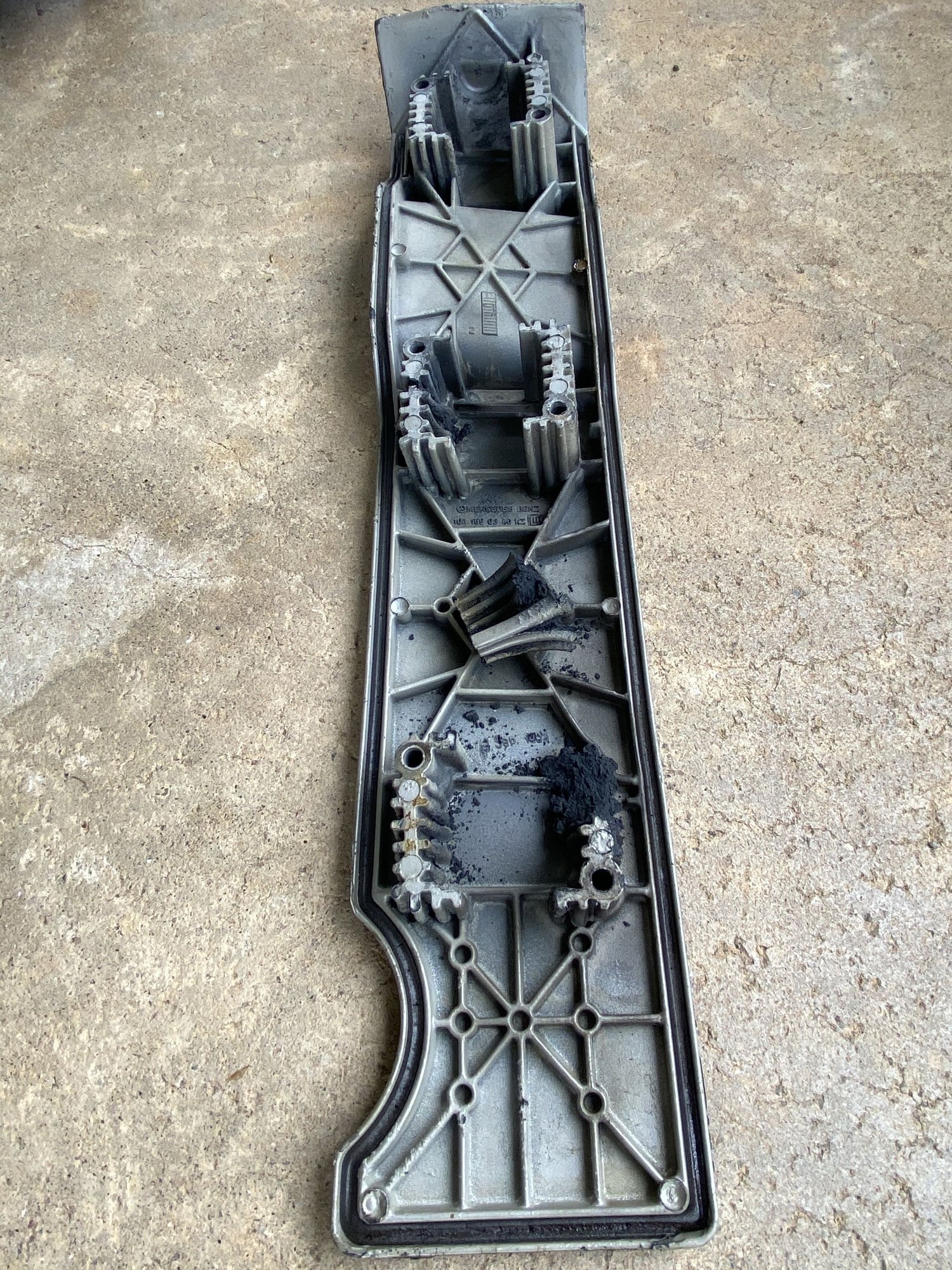 Miscellaneous - WTB: M104 Ignition coil plate/cover - Used - 1993 to 1996 Mercedes-Benz E320 - Martinsville, VA 24112, United States