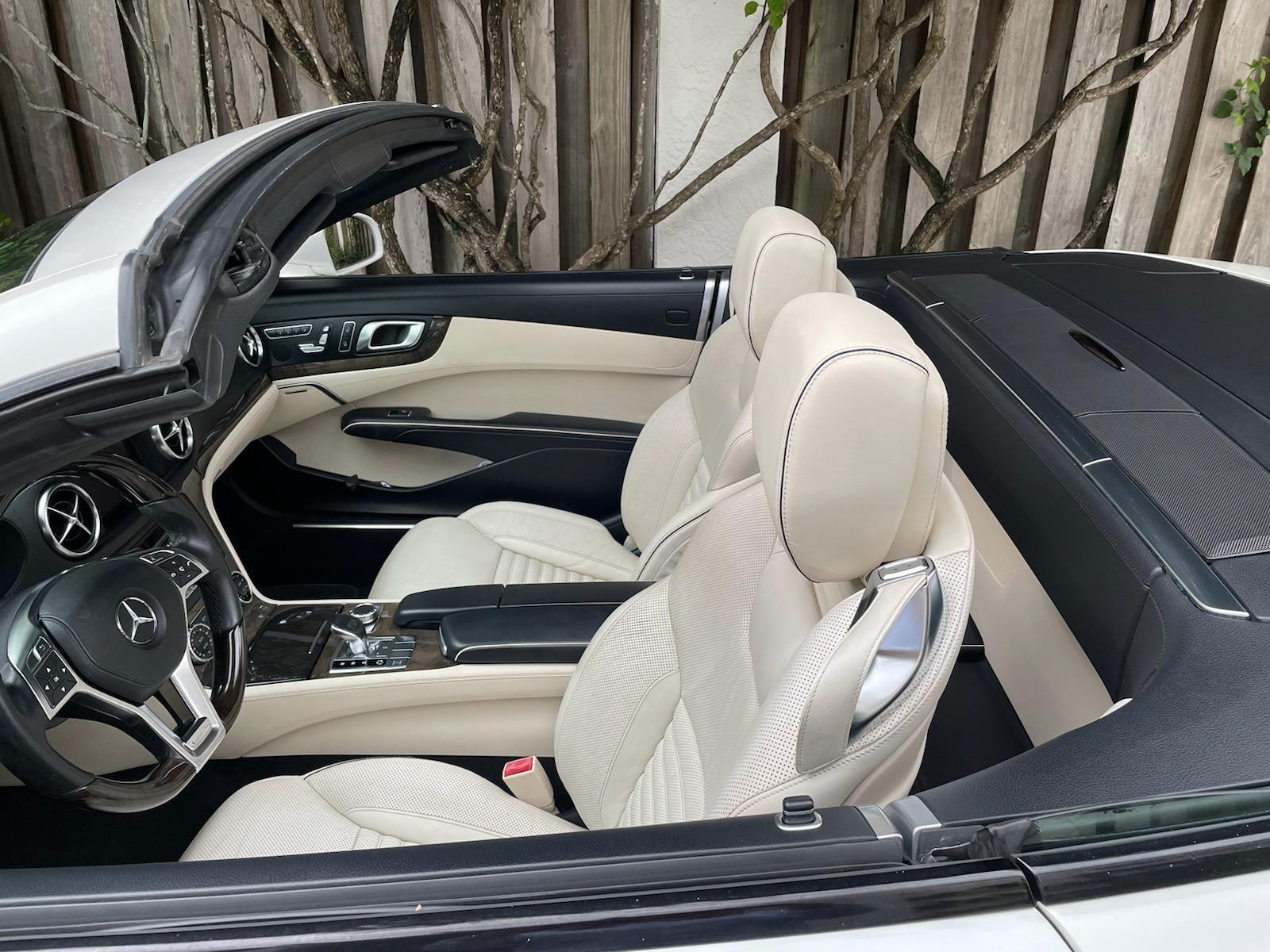 2013 Mercedes-Benz SL550 - Super clean 2013 Mercedes Benz SL550 - Used - VIN WDDJK7DA5DF014155 - 64,841 Miles - 8 cyl - 2WD - Automatic - Convertible - White - Sarasota, FL 34232, United States